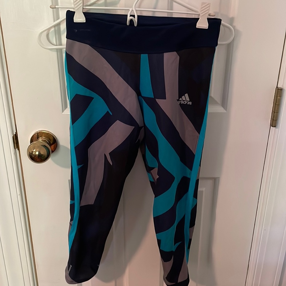 Super cute crop leggings